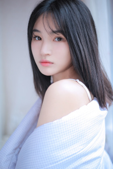 男扮女装的绿茶想攻略我